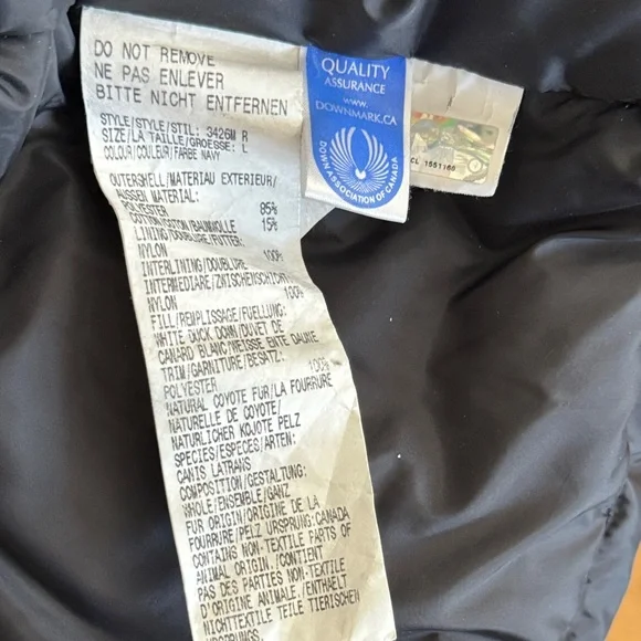 Canada Goose Jasper Navy Parka with Authentic Coyote Fur Trim - Picture 12 of 14